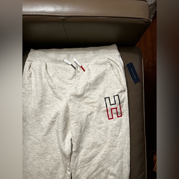 Tommy Hilfiger Kids Light Beige Joggers with Logo - Picture 10 of 17